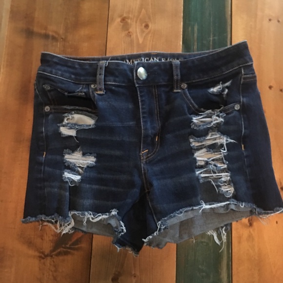 Shorts - Picture 3 of 3